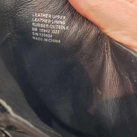 TORY BURCH Expedition Boot LEATHER CHUNKY SQUARE TOE BLACK Rubber Trim Size 8M - Picture 2 of 15